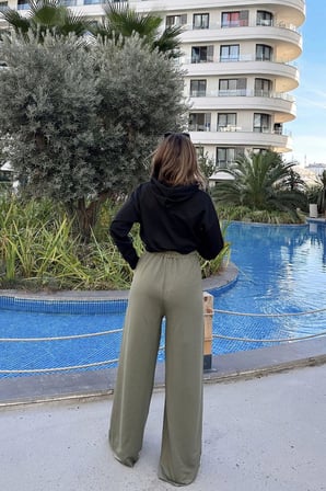 Kadın Haki Beli Lastikli, Cepli, Bol Paça, Salaş Pantolon