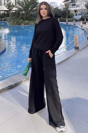 Kadın Siyah Yuvarlak Yaka Sweatshirt & Bol Paça Beli Lastikli Pantolon - Rahat Alt & Üst Takım