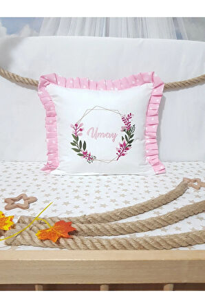 40x40 cm Fırfırlı Nakışlı Kırlent Bebek İsimli Takı Yastığı İçi Dolgulu C1