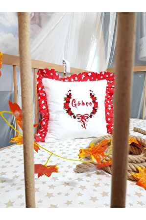 40x40 Cm Fırfırlı Nakışlı Kırlent Bebek İsimli Takı Yastığı İçi Dolgulu