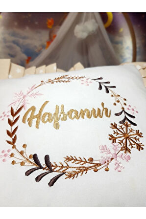 40x40 Cm Fırfırlı Nakışlı Kırlent Bebek İsimli Takı Yastığı İçi Dolgulu