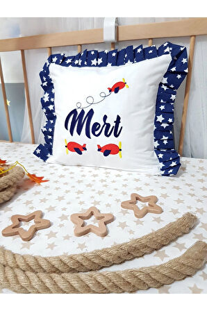 40x40 Cm Fırfırlı Nakışlı Kırlent Bebek İsimli Takı Yastığı İçi Dolgulu