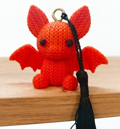 GRİ Yarasa Figürlü Çanta Süsü ve Anahtarlık - 3D Print Püsküllü Aksesuar (8 cm)
