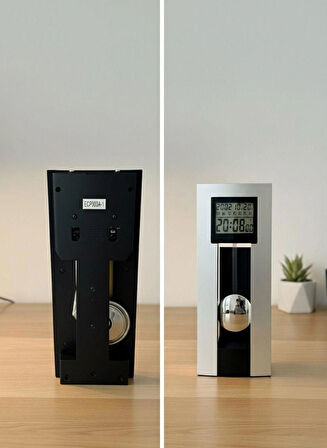 Dekoratif Manyetik Sarkaçlı Fütüristik Dijital Masa Saati Işıklı Alarm ve Takvimli Ev Ofis