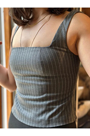 Kalın Askılı İnce Çizgili Fit Bluz