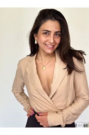 Bej Vatkalı Beli Lastikli Göğüs Dekolteli Süper Şık Ceket