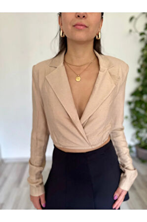 Bej Vatkalı Beli Lastikli Göğüs Dekolteli Süper Şık Ceket