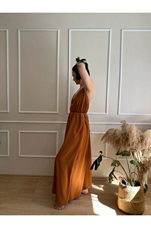 Çok Derin Dekolteli Deri Kordonlu Asimetrik Boy Elbise