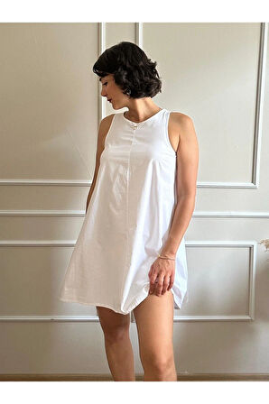 Beyaz Bisiklet Yaka Kolsuz Kısa Elbise