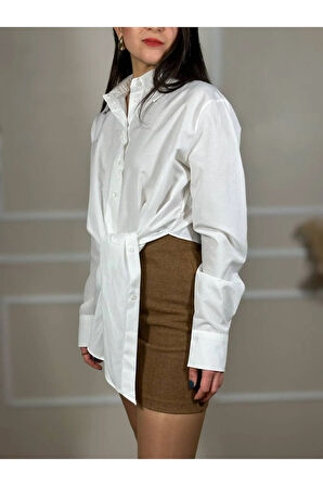 Beyaz Asimetrik Detaylı Kısa Gömlek