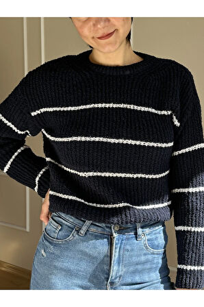 Lacivert Bisiklet Yaka Beyaz Enine Çizgili Düşük Kol Örme Kazak