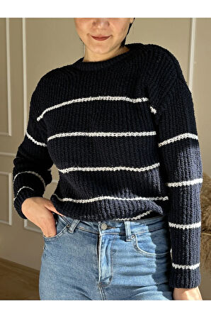 Lacivert Bisiklet Yaka Beyaz Enine Çizgili Düşük Kol Örme Kazak