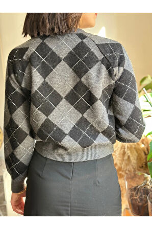 Baklava Desenli Crop Kazak