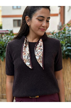 Kadın Kahverengi Kısa Kollu Önü Fularlı Triko Kazak