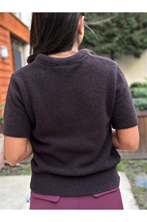 Kadın Kahverengi Kısa Kollu Önü Fularlı Triko Kazak