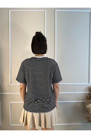 Siyah Beyaz İnce Çizgili Bisiklet Yaka T-Shirt