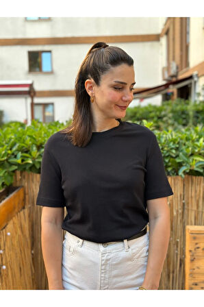 Bisiklet Yaka Basic Tok Kumaş T-Shirt