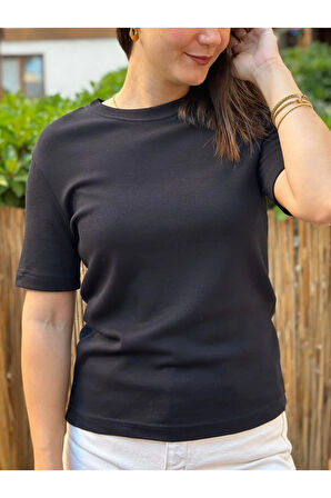 Bisiklet Yaka Basic Tok Kumaş T-Shirt