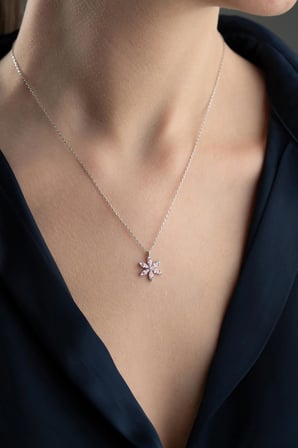 925 Ayar Gümüş Minik Pembe Lotus Kolye 