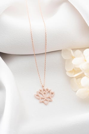 925 Ayar Gümüş Zirkon Taşlı Katlı Lotus Tasarım Kolye