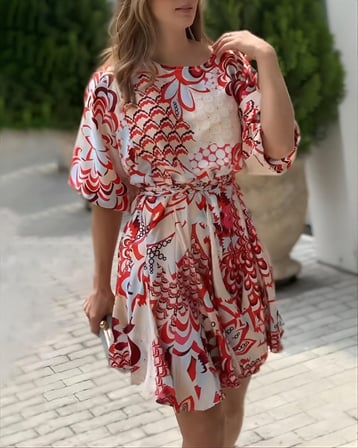 Kadın Kısa Balon Kollu Yuvarlak Yakalı Pileli Desenli Mini Elbise