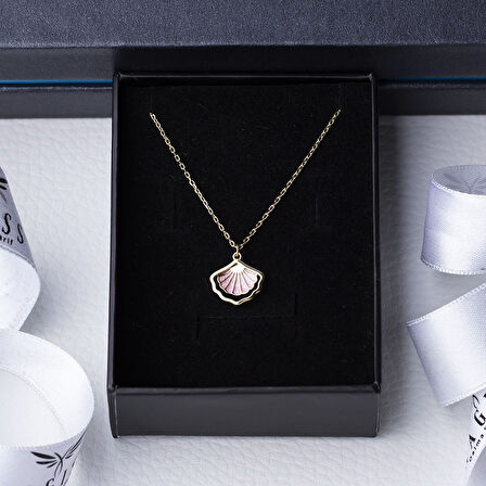 Deniz Kabuğu Model Pembe Mineli Gold Rengi 925 Ayar Gümüş Kadın Kolye