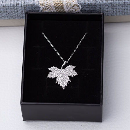 Çınar Yaprağı Model Zirkon Taşlı 925 Ayar Gümüş Kadın Kolye