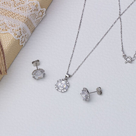 6 mm Kare Zirkon Taşlı 925 Ayar Gümüş Kadın 2'li Set