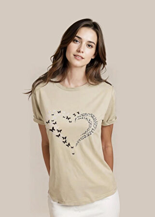 Leopar Desenli ve Kalp Baskılı Tasarım T-Shirt
