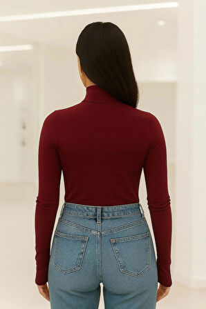 Yumuşak Dokulu Pamuk Dokuma Uzun Kol Dik Yaka Parmak Geçmeli Body Modal T-Shirt