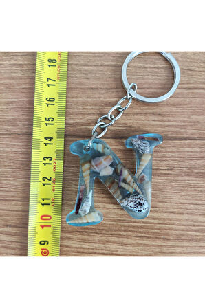 "N" HARFİ - Açık Mavi Deniz Epoksi Harf Anahtarlık – Gerçek Deniz Kabuğu, El Yapımı, Benzersiz