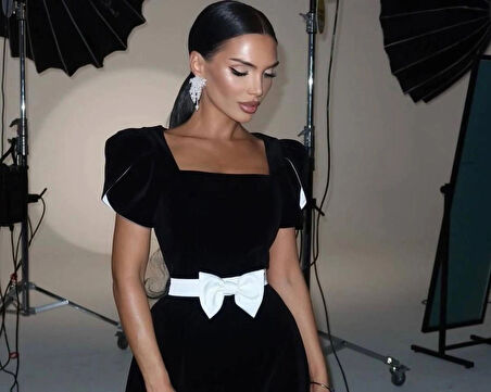 Kemer Detay Mini Elbise