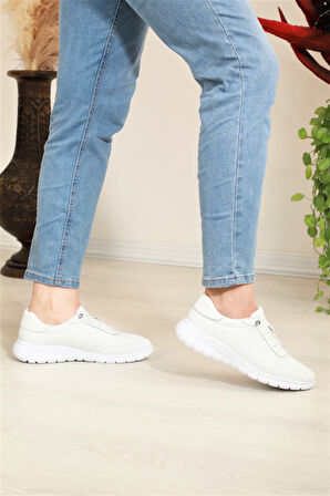 Konfores 1684 Hakiki Deri Anatomik Tabanlı Kadın Günlük Ayakkabı