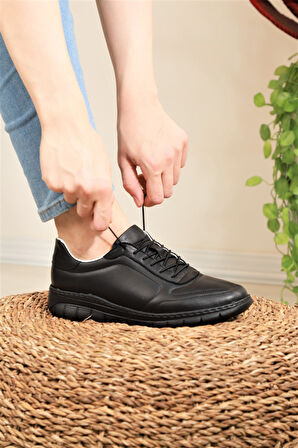 Konfores 1684 Hakiki Deri Anatomik Tabanlı Kadın Günlük Ayakkabı