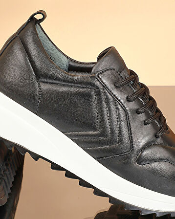 Konfores 1727-258025 Hakiki Deri Anatomik Tabanlı Kadın Mevsimlik Ayakkabı