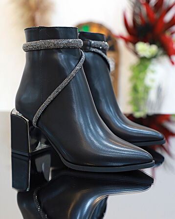 Konfores 1761-248028 Tpu Tabanlı Ayna Ökçeli Kadın Klasik Bot