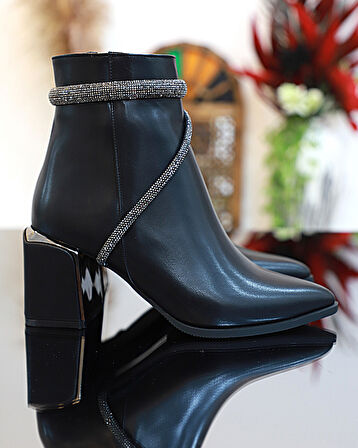 Konfores 1761-248028 Tpu Tabanlı Ayna Ökçeli Kadın Klasik Bot