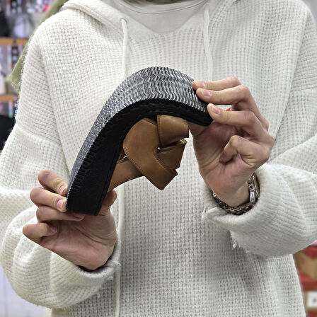 Konfores 2120 Ultra Hafif Esnek Tabanlı Hakiki Deri Tam Anatomik Kadın Terlik - NKT02120-TABA-41