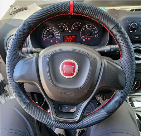DİKİŞLİ DİREKSİYON KILIFI NOKTALI KARBON DERİ KIRMIZI YÜZÜK KIRMIZI DİKİŞ FIAT DOBLO İÇİN