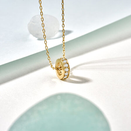 14 Ayar Altın Kaplama Kişiselleştirilebilir Minimal Taşlı Halka Gümüş Kolye - CNS00617