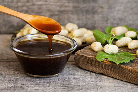 KARNAVAZ ORGANİK  TORTUM DUT PEKMEZİ 900GR