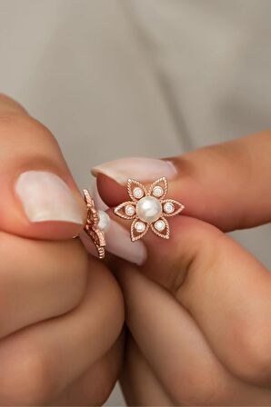 925 Ayar Gümüş İncili Çiçek Model Küpe