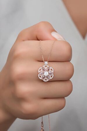 925 Ayar Gümüş Desenli Beyaz Taşlı Lotus Çiçeği Kolye