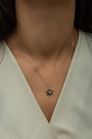 925 Ayar Gümüş Rose Mistik Topaz Taşlı Çiçek Kolye