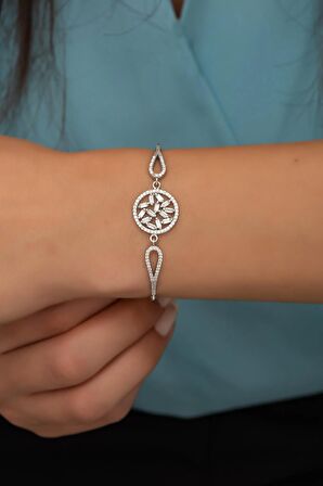 925 Ayar Gümüş Kelepçe Model Baget Taşlı Yuvarlak Bileklik