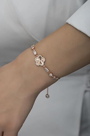 925 Ayar Gümüş Asansörlü Baget Taşlı Rose Yonca Bileklik