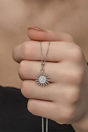 925 Ayar Gümüş Rodyumlu Zirkon Taşlı Güneş Model Kolye