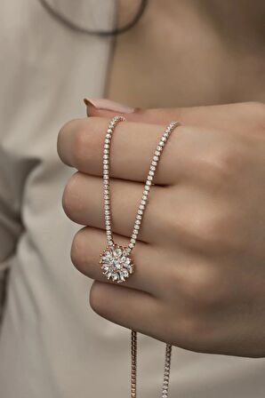 925 Ayar Gümüş Rose Çiçek Model Suyolu Kolye