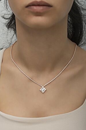 925 Ayar Gümüş Rose Baget Taşlı Kare Tasarım Suyolu Kolye