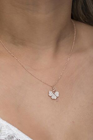 925 Ayar Gümüş Rose Kartanesi Detaylı Yonca Kolye